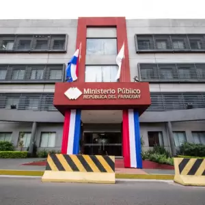 Empresario checo denuncia al presidente de la Cámara de Cáñamo y a un uruguayo por estafa y apropiación