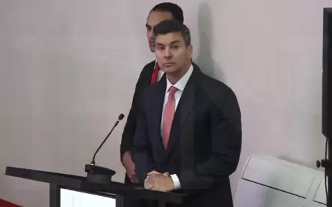 Pe�a present� al Senado plan para elevar el c�lculo jubilatorio a 10 a�os