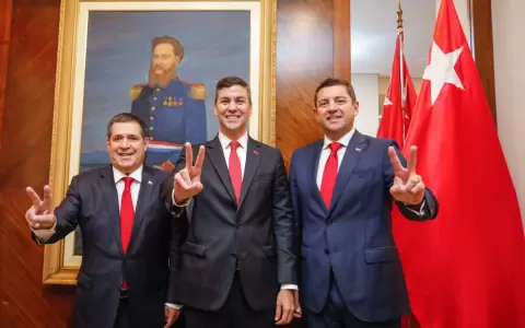 Oficialismo prob� l�mites de la pol�tica paraguaya