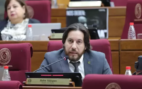 Cese de cooperaci�n con la DEA fortalecer� al narcotr�fico, lamenta senador