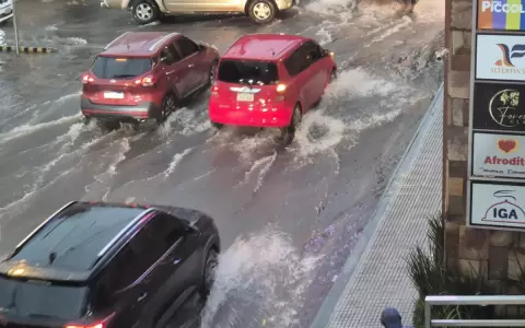 Tormentas azotan gran parte del pa�s y Salud emite serie de recomendaciones.
