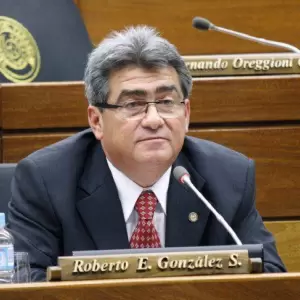 Colorados disidentes no participar�n de Comisi�n: "Hay un tufo de manipulaci�n de la Contralor�a", dicen