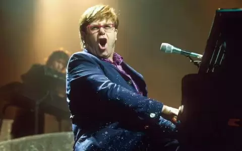 Elton John conden� la legalizaci�n de la marihuana en EE. UU. y Canad�: �Uno de los mayores errores�