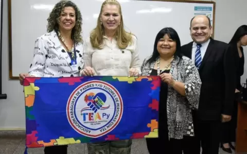 Salud presenta primer protocolo nacional para manejo de personas del espectro autista
