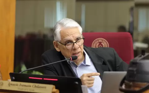 Senadores de la oposici�n, en contra del nuevo atropello en la C�mara