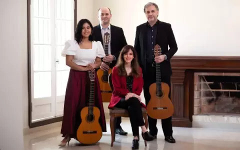 Homenaje al guitarrista Quirino B�ez Allende en la Casa de la M�sica