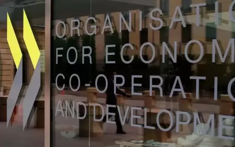 OCDE eleva previsi�n de crecimiento mundial en 2025 al 3,3%