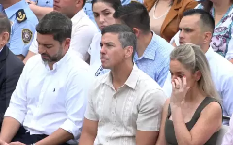 �Pe�a sin dinero y Riera sin descanso? Momento inc�modo del presidente y autoridades en Caacup�