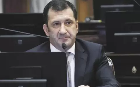 Imputan a senador argentino y a su secretaria por tentativa de contrabando