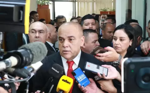 Disparos al aire: �Bachi" N��ez desaprueba actuaci�n de Casaccia