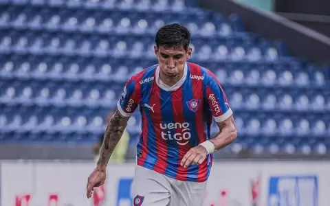 Enzo Gim�nez se encamina hacia otro grande del f�tbol paraguayo