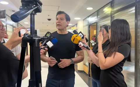 Internas ANR: candidaturas presidenciales se definir�n despu�s de las municipales, dice Ovelar