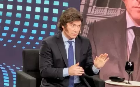 Argentina anuncia creaci�n de un servicio militar para los �ninis� de entre 18 y 24 a�os