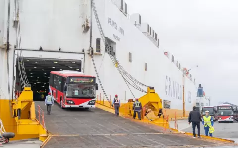 Viceministro de Transporte anuncia que buses el�ctricos est�n rumbo a Paraguay