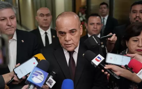 �Bachi� N��ez dice que tensi�n dentro del Partido Colorado es "normal"