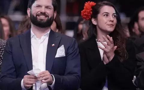 El presidente Gabriel Boric anuncia que ser� padre: �Traer�s a junio cada primavera, puntito�