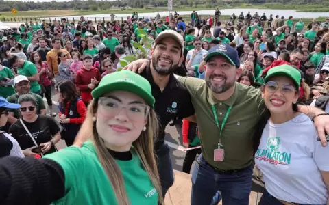 Juventud defiende adquisici�n de lujosa camioneta de la Senabico