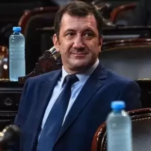 Imputan al senador argentino Edgardo Kueider por tentativa de contrabando en Paraguay