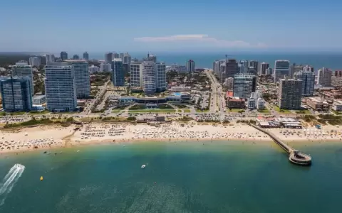 Aumentan viajes a�reos a Punta del Este