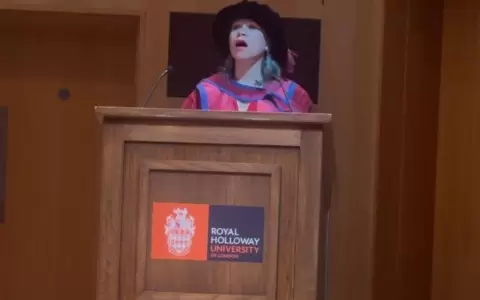Primera etnomusic�loga paraguaya celebra la guarania en su discurso en Londres