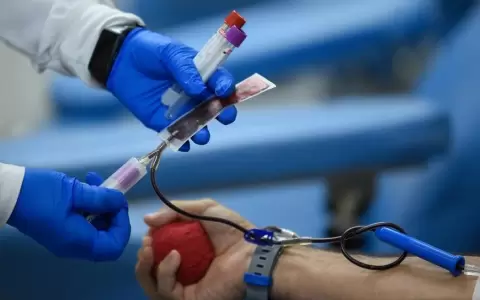 Campa�a de donaci�n de sangre en el Hospital Distrital de Aregu�