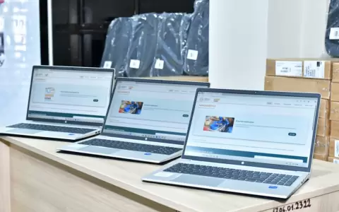 Hambre Cero: Contralor�a recibe 250 notebooks para reforzar mecanismos de control