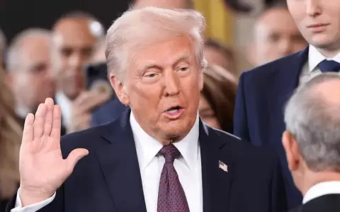 �La era de oro de EE. UU. comienza ahora�, afirm� Donald Trump tras jurar como presidente N.� 47
