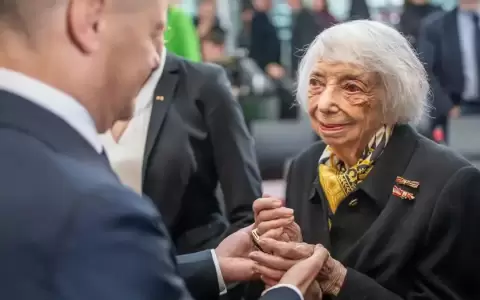Scholz: toda Alemania lleva responsabilidad por Holocausto