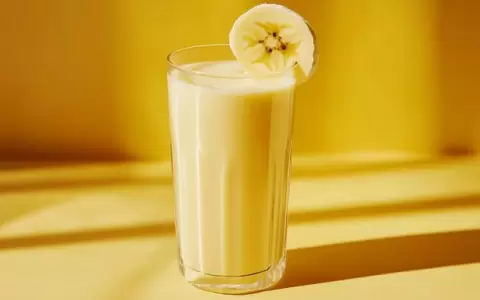 �Cu�les son los beneficios del licuado de banana con leche?