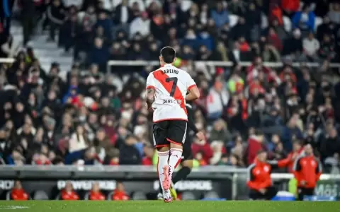 Adam Bareiro manifiesta su tristeza por salir de River Plate