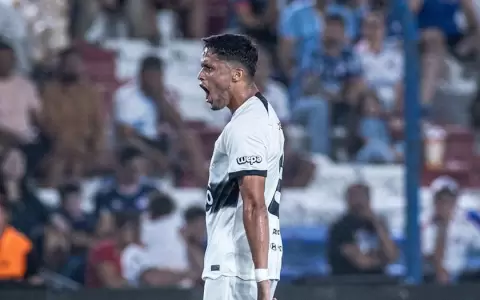 El golazo de Alex Franco en la Serie R�o de la Plata