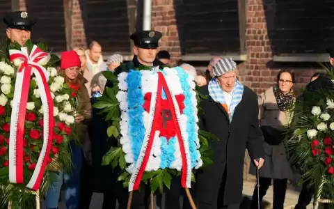 Mundo conmemora 80 aniversario de la liberaci�n de Auschwitz