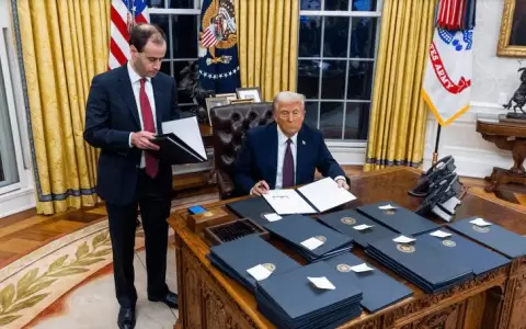 La ONU pide a EE. UU. que sea "l�der" de la agenda clim�tica tras anunciar Trump que abandonar� el Acuerdo de Par�s