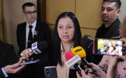 Senadora critica incoherencia del Gobierno de Pe�a en caso Venezuela