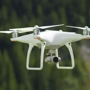 Fuerza A�rea contradice a Dinac y habla sobre l�mites de uso de drones
