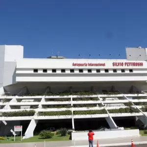 Retienen a cu�ada de Sebasti�n Marset en el Aeropuerto Silvio Pettirossi