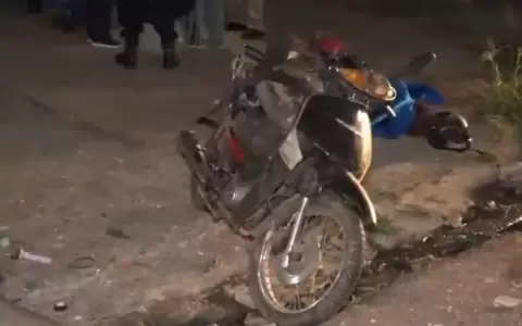 Una mujer esper� por varias horas el bus y falleci� por accidente del motociclista que la acerc�