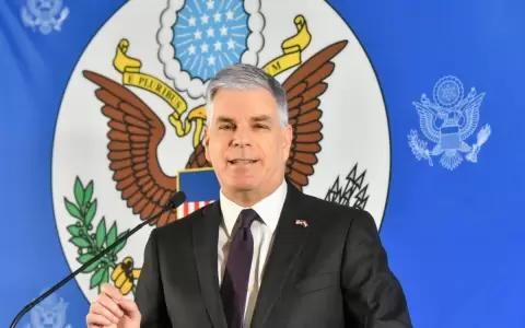 Embajador de EE. UU. aboga por un futuro m�s justo en Paraguay
