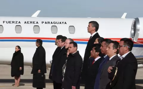 Diputado presenta pedido para que Pe�a rinda cuentas y gastos de viajes oficiales
