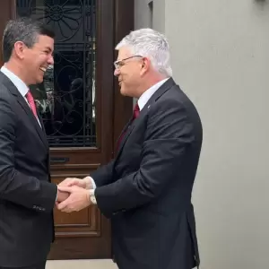 Ostfield reaparece y cuestiona levantamiento de sanciones a Cartes