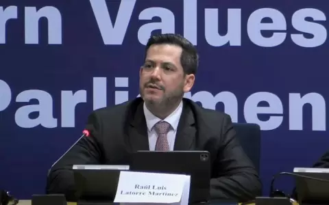 Desde Bruselas, Latorre destaca a Paraguay como "modelo de valores"
