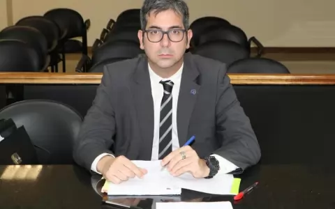 Sesi�n sobre Pecci, en jaque