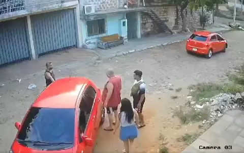 Fiscal investiga a tres agentes policiales por coacci�n grave en el barrio Tacumb�