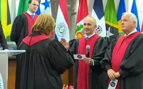 Hist�rico: jur� por primera vez un paraguayo como integrante de la Corte IDH