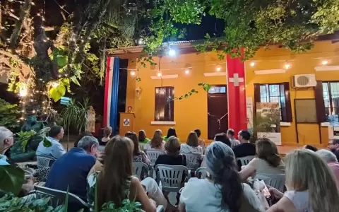 Inauguraci�n del Sal�n de Exposiciones de la Casa Hassler
