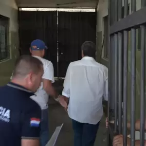 Ingresa Hugo Javier a Tacumb�, exgobernador de Central condenado a 10 a�os