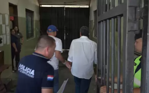 Ingresa Hugo Javier a Tacumb�, exgobernador de Central condenado a 10 a�os