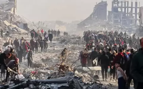 Gaza debe "reconstruir 60 a�os de desarrollo perdido"