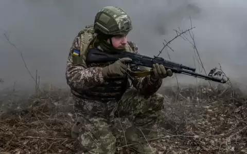 Ucrania lanza nueva ofensiva en la regi�n rusa de Kursk