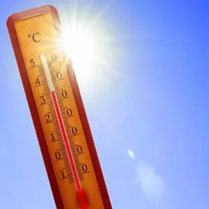 Calor extremo: cómo protegerse ante una sensación térmica de 44 °C